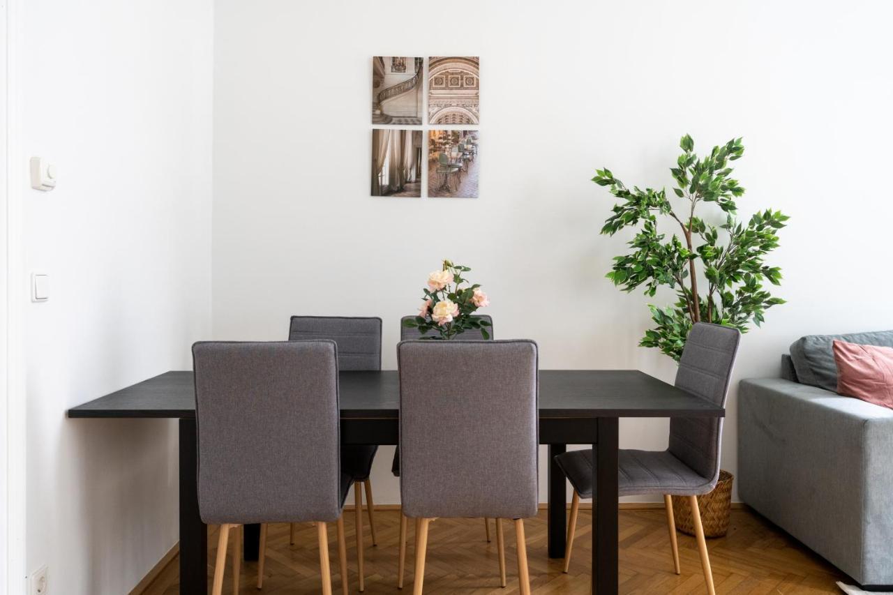 Central Two Bedroom Apartment Vienna Esterno foto